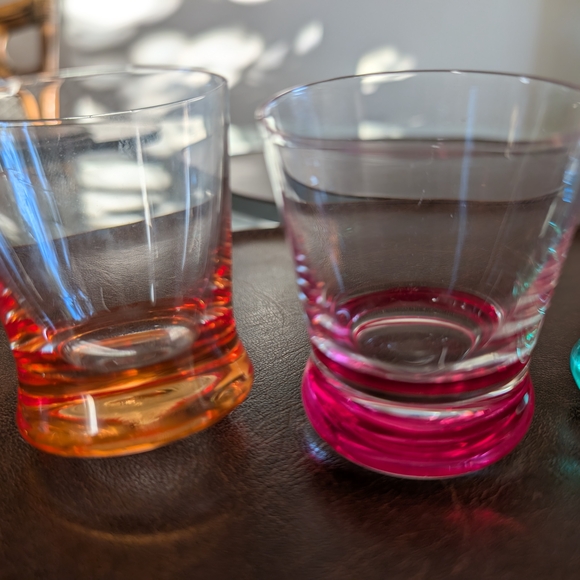 Fun Roly Poly Shot Glasses - Picture 3 of 7